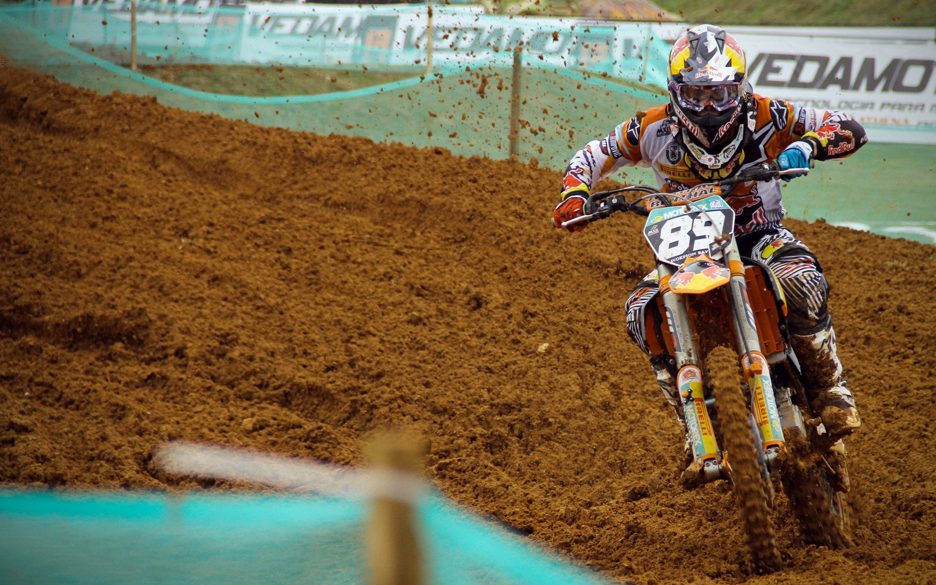 爱游戏app-奥斯马尔·奥尔韦拉跳板动作精准无误，奥马尔·奥尔蒂斯